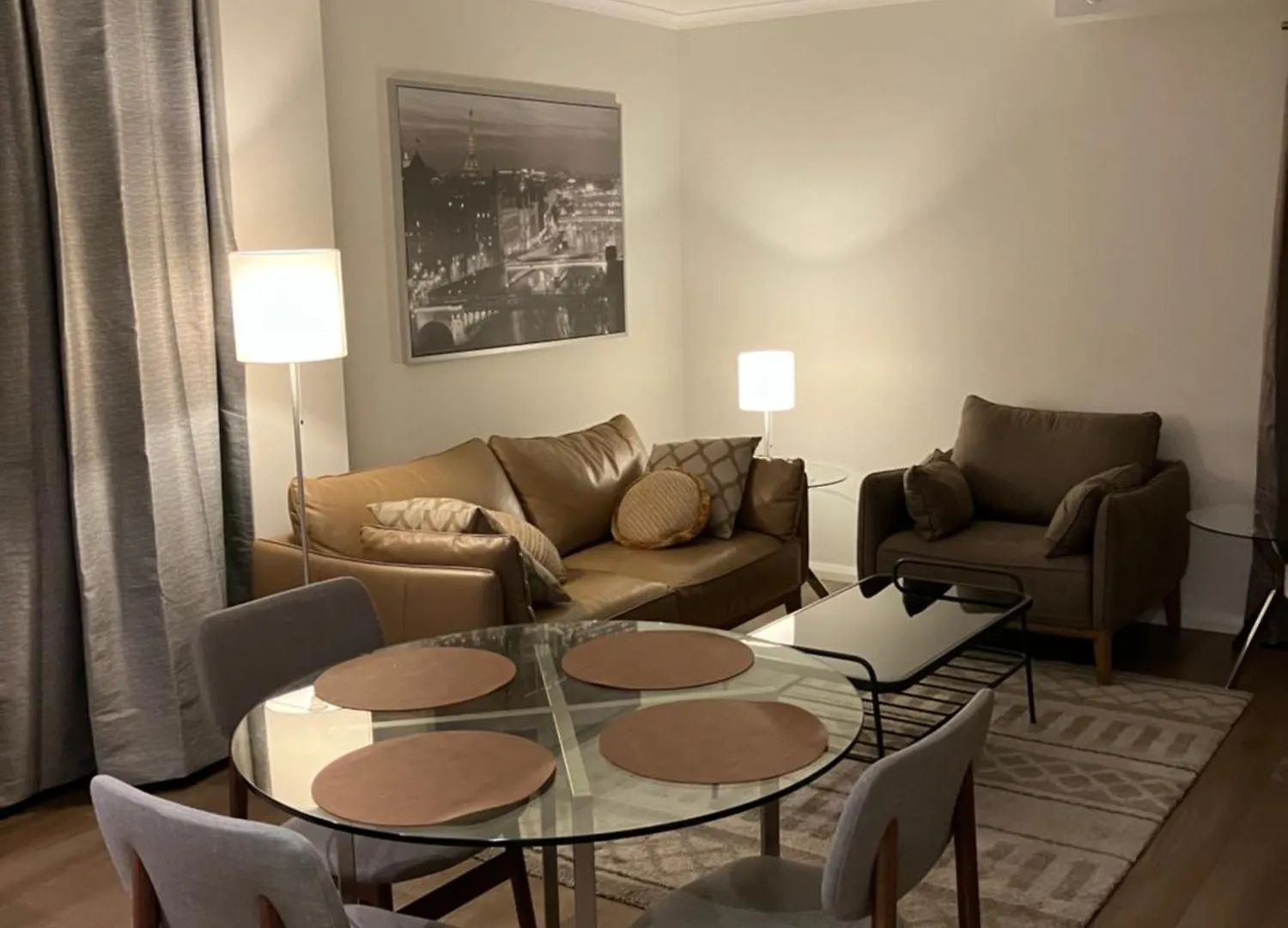 Great Place In Perth Cbd - Min 3 Mths Stay